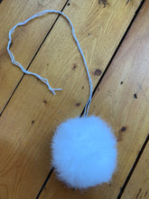 Load image into Gallery viewer, Pompoms