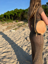Load image into Gallery viewer, Scallop Purse