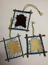 Load image into Gallery viewer, Mini Hide-Frame Ornaments