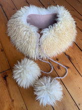 Load image into Gallery viewer, Sheepskin collars (bark-tanned, unlined)