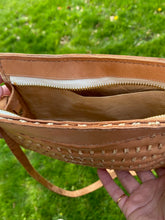 Load image into Gallery viewer, Raffia purse