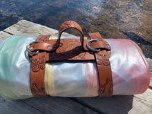 Load image into Gallery viewer, Blanket straps - meadow theme