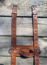 Load image into Gallery viewer, Blanket straps - porcupine and pine