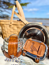 Load image into Gallery viewer, Tiffin A - woods theme