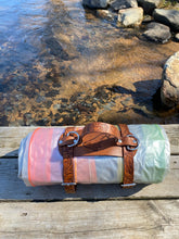 Load image into Gallery viewer, Blanket straps - ocean theme