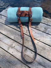 Load image into Gallery viewer, Blanket straps - meadow theme