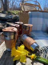 Load image into Gallery viewer, Picnic cups - beaver with loon lid