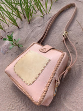 Load image into Gallery viewer, Convertible Tern Purse with Mussel Shell and Fish Leather