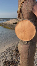 Load and play video in Gallery viewer, Sand Dollar Purse
