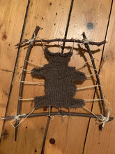 Load image into Gallery viewer, Knit hide frame - deer

