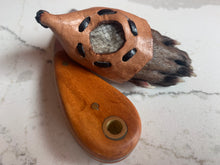 Load image into Gallery viewer, Keychain or ornamento - otter&#39;s paw with fish leather inlay

