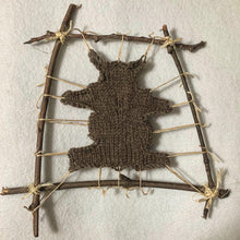 Load image into Gallery viewer, Knit hide frame - deer

